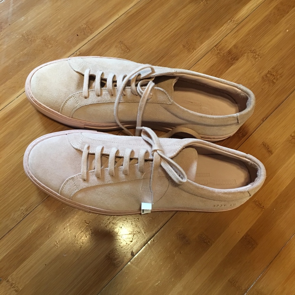 Common projects low Achilles sneaker in pink suede